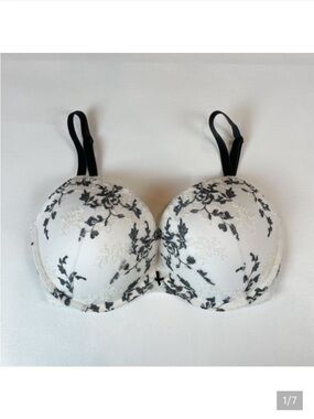 NWOT Victoria's Secret Bra 32DDD Dream Angels Push Up White Black Lace